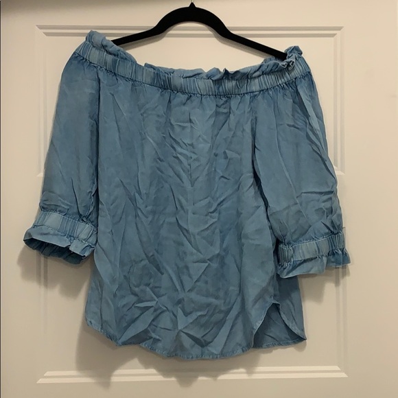 Style Envy Denim off-the-shoulder Shirt - Picture 1 of 2